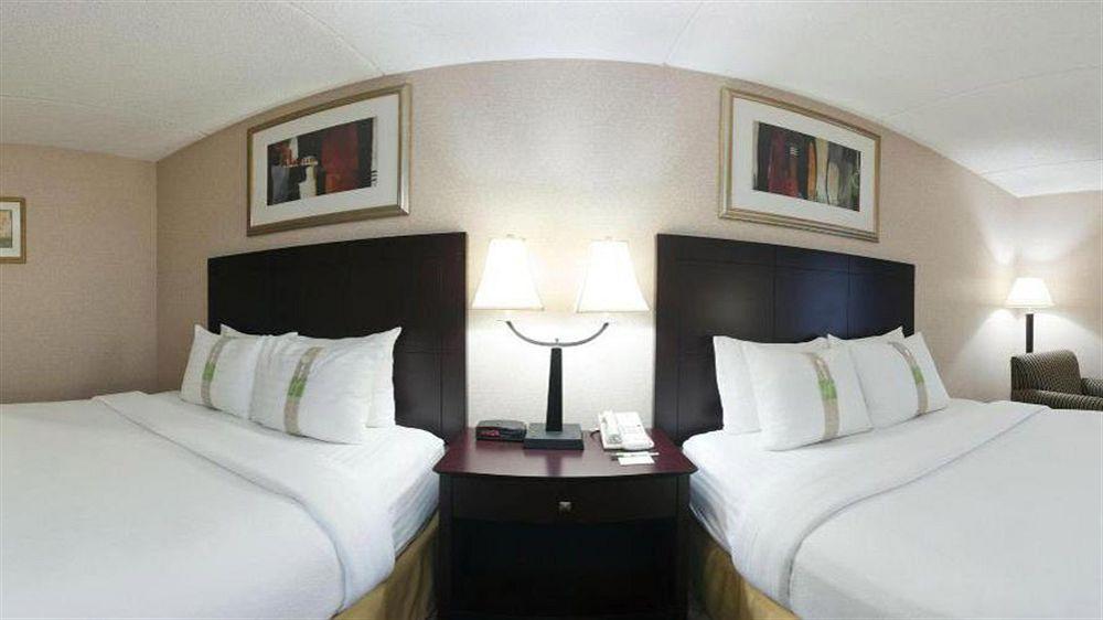 Holiday Inn & Suites Wausau-Rothschild By Ihg Buitenkant foto