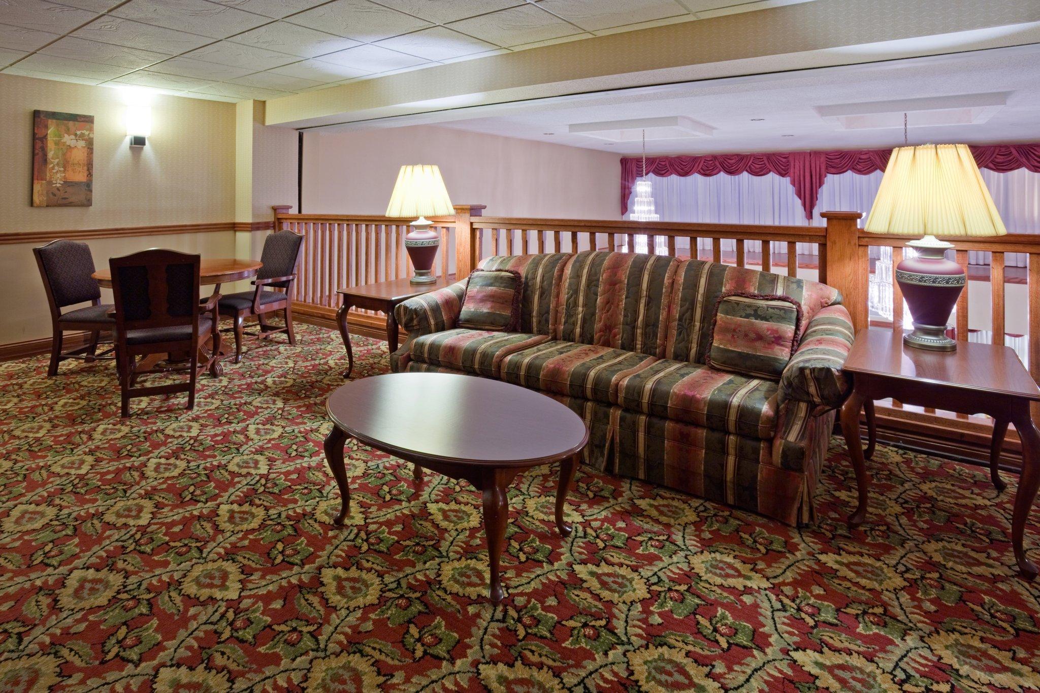 Holiday Inn & Suites Wausau-Rothschild By Ihg Buitenkant foto