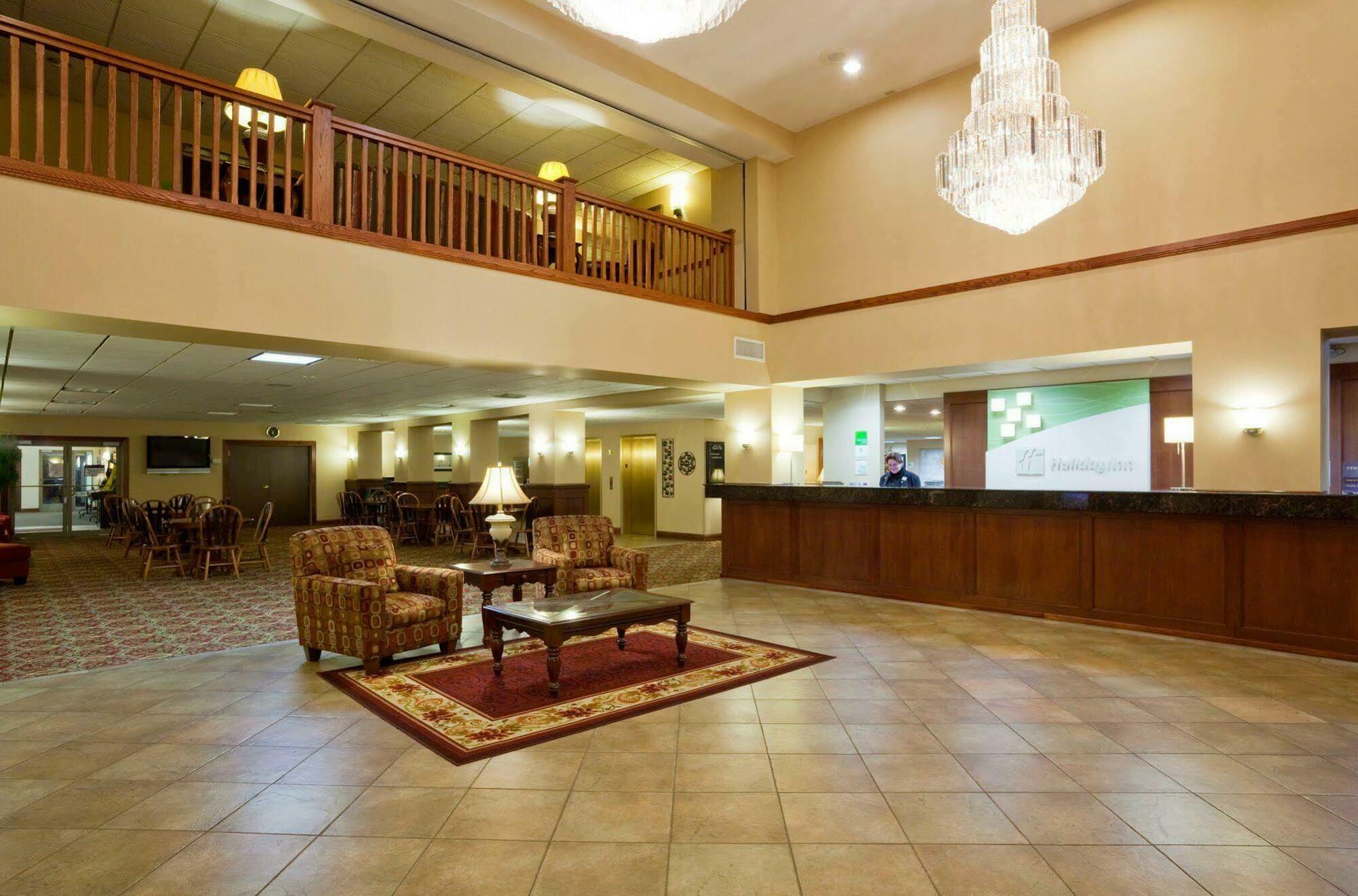 Holiday Inn & Suites Wausau-Rothschild By Ihg Buitenkant foto